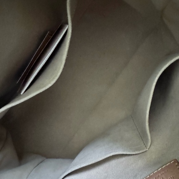 Authentic (without papers) LV. Worn in, but in good condition - Picture 3 of 8